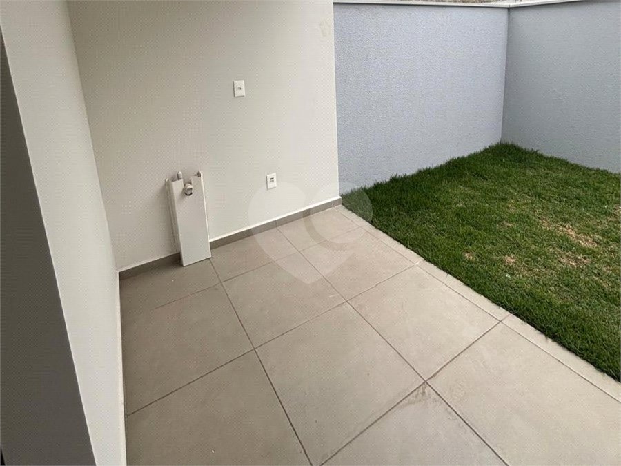 Casa à venda ou para alugar com 3 quartos, sendo 1 suíte,  no condomínio Residencial Villa Flora, Votorantim - SP
