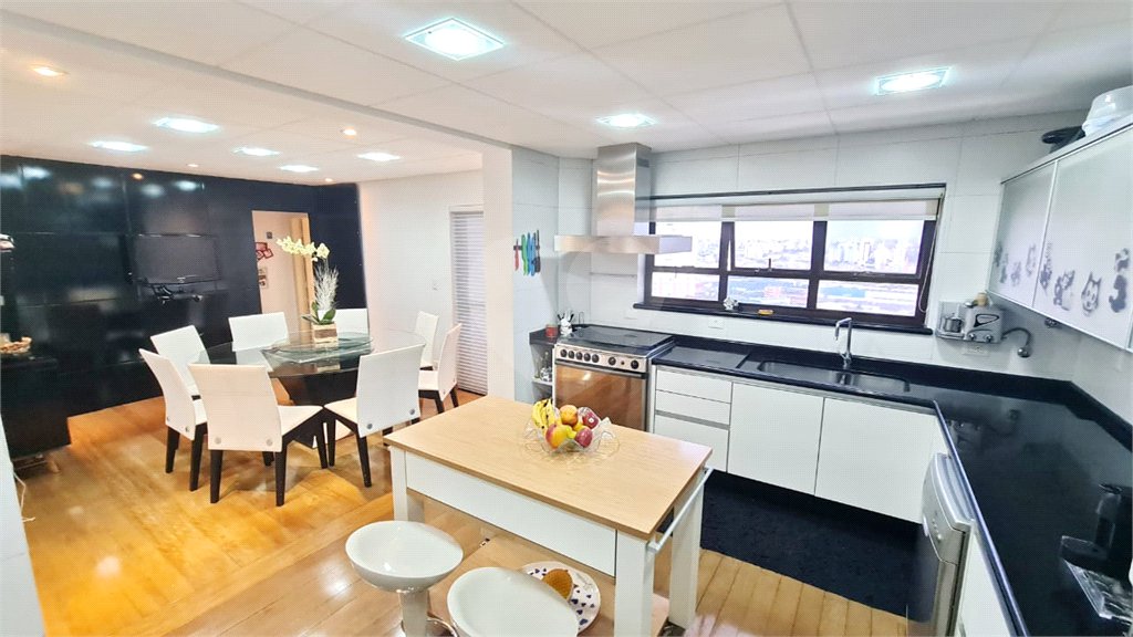 Apartamento à venda com 4 suítes em Vila Maria Alta, São Paulo, SP
