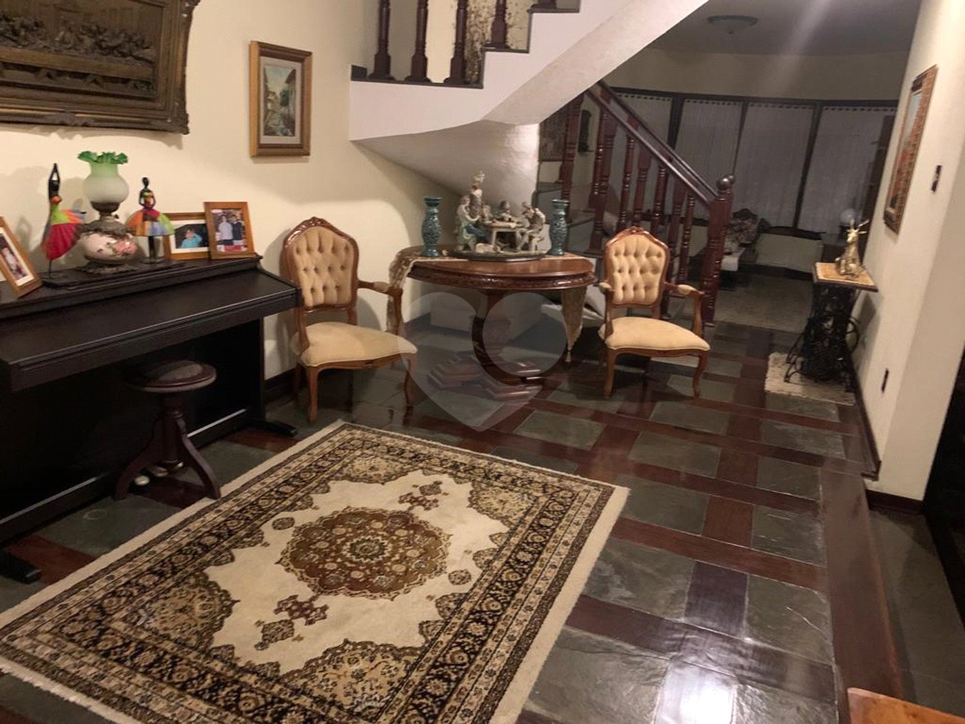Casa à venda com 4 quartos, sendo 2 suítes,  em Mogi Moderno, Mogi das Cruzes, SP
