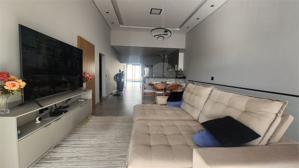 Casa à venda com 3 quartos, sendo 2 suítes, no condomínio Pampulha, Sorocaba - SP
