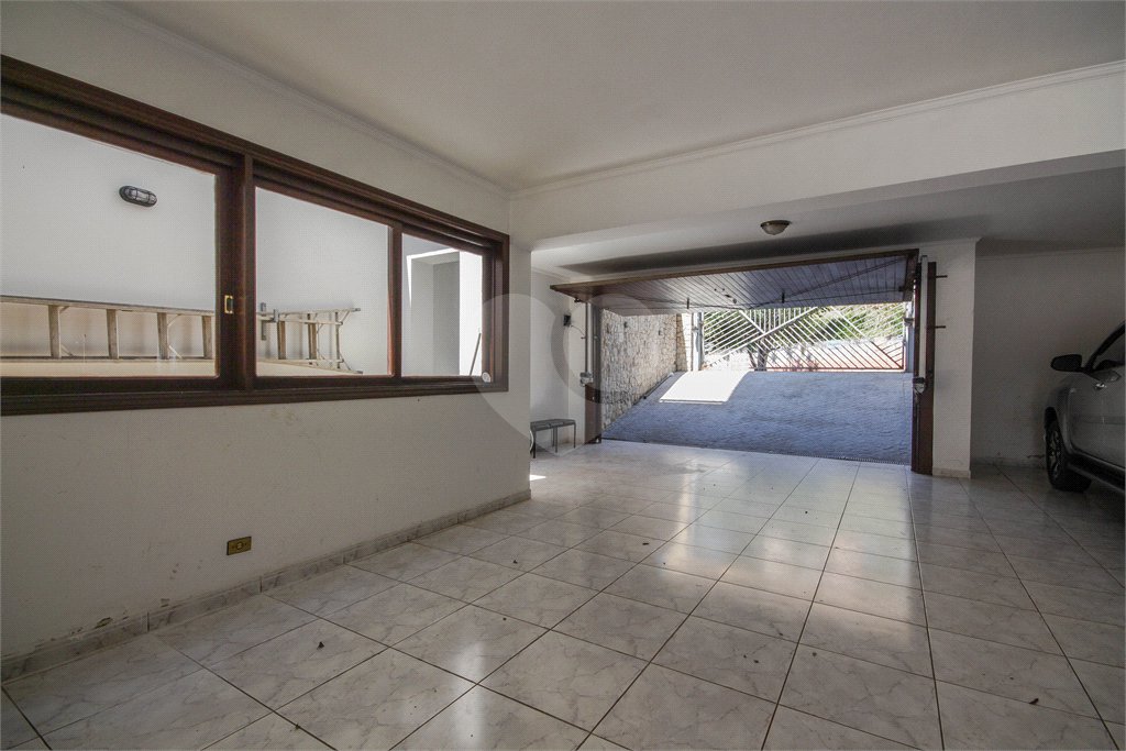 Casa à venda com 4 quartos, sendo 3 suítes, em City América, São Paulo, SP