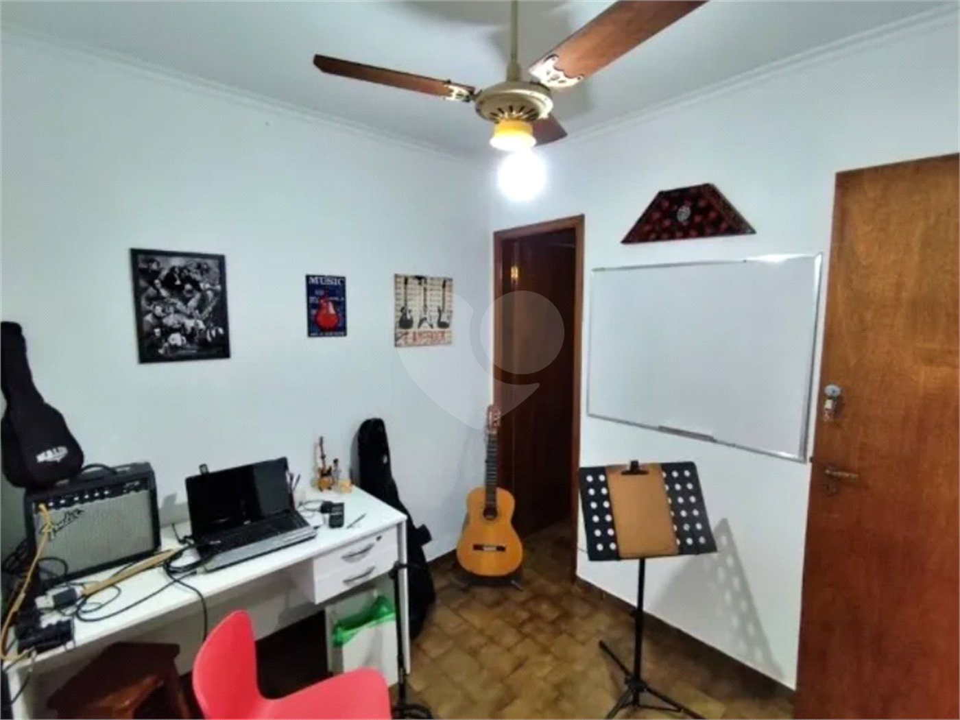 Casa à venda com 3 quartos, sendo 1 suíte, em Parque dos Bandeirantes, Ribeirão Preto, SP