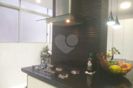 Apartamento à venda com 3 quartos, sendo 1 suíte,  em Paraíso, São Paulo, SP