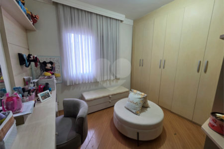 Sobrado à venda com 6 quartos, sendo 3 suítes, em Santa Teresinha, São Paulo, SP