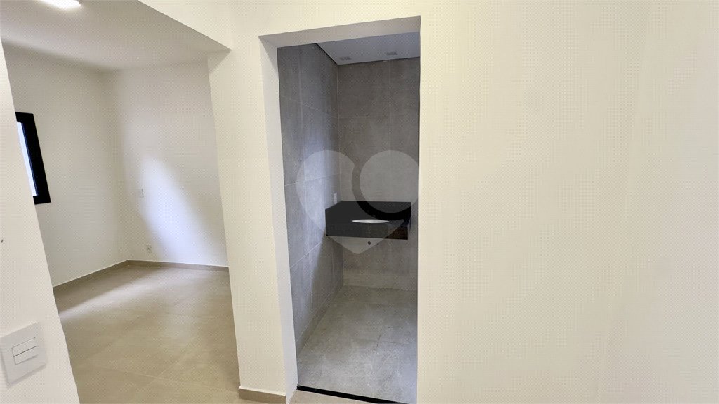 Casa à venda com 3 quartos, sendo 1 suíte, no condomínio Brasil, Atibaia - SP