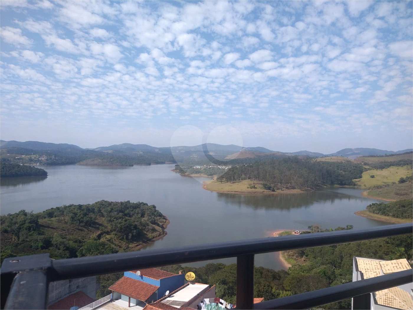 Terreno à venda no condomínio Encontro das Águas, Nazaré Paulista - SP