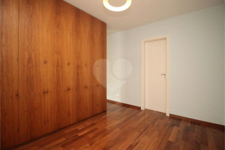 Casa à venda com 3 suítes no condomínio Brooklin Hills, São Paulo - SP