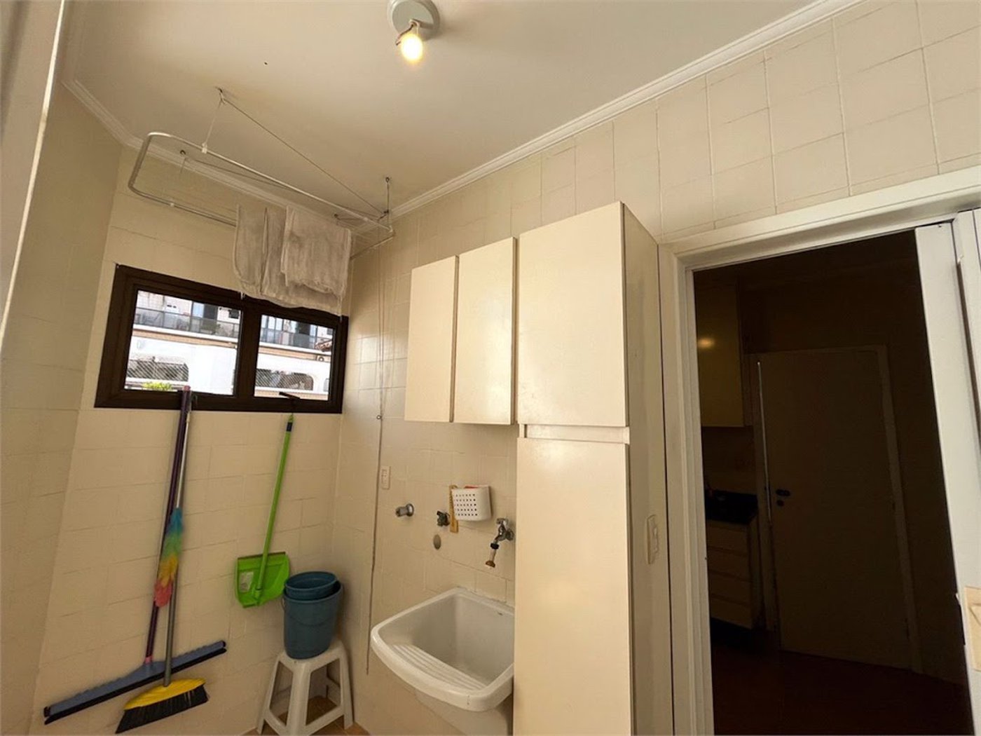 Apartamento com 4 dormitórios à venda, 259 m² por R$ 900.000,00 - Jardim Três Marias - Guarujá/SP