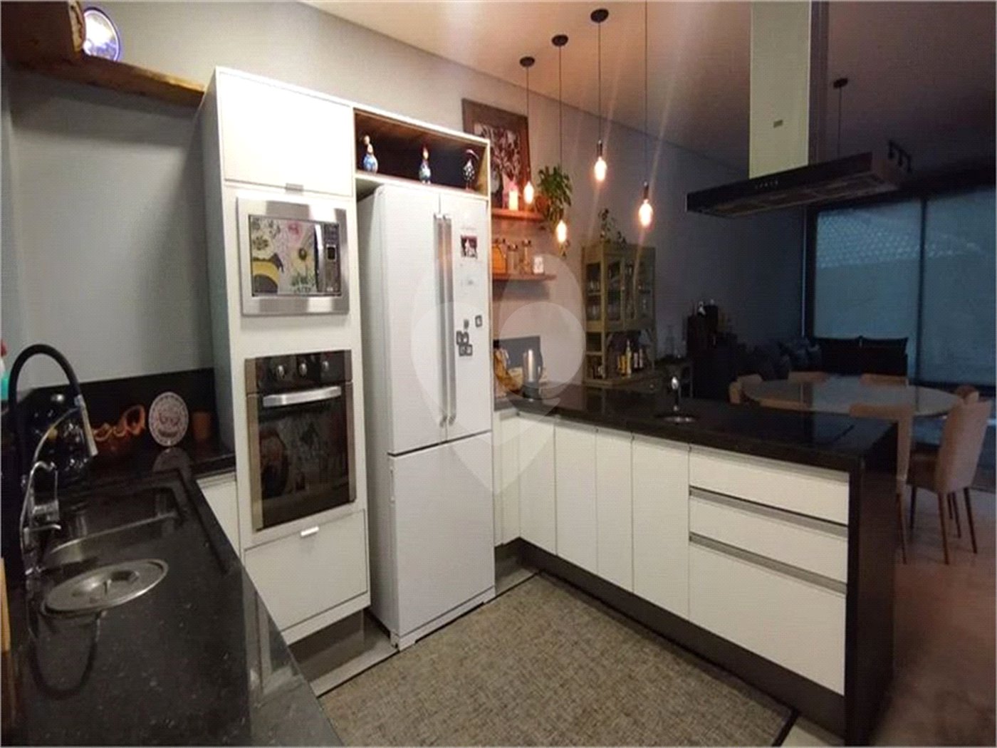 Casa à venda com 3 suítes no condomínio Sausalito, Mairiporã - SP