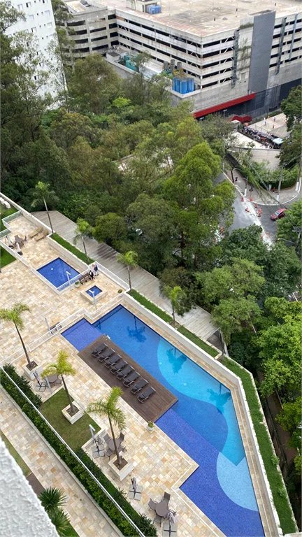 Apartamento à venda com 3 quartos, sendo 2 suítes, em Vila Andrade, São Paulo, SP