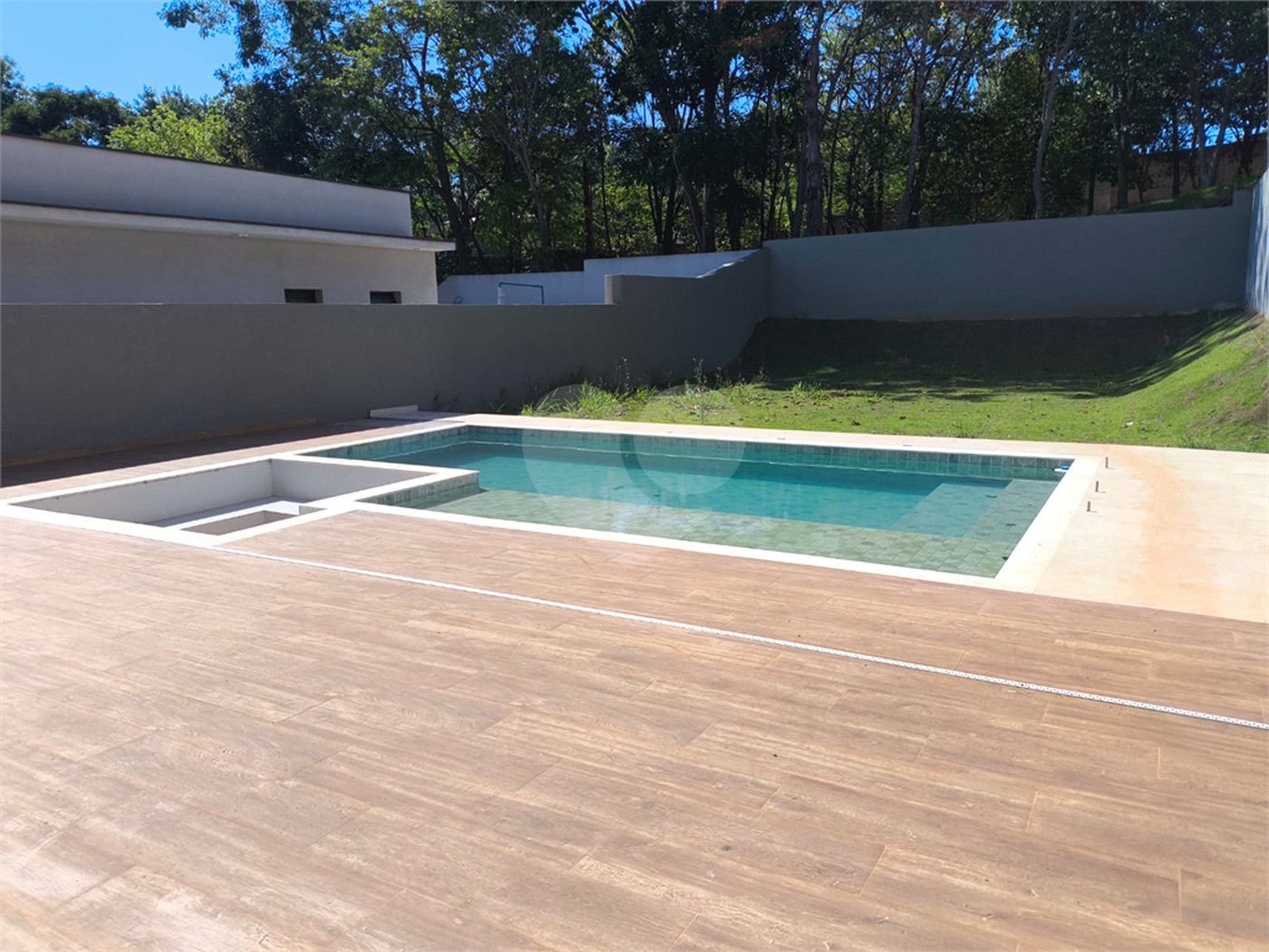 Sobrado à venda com 5 quartos, sendo 3 suítes, em Condomínio Residencial Reserva Ecológica Atibaia, Atibaia, SP
