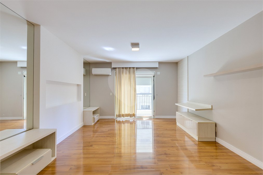 Apartamento para alugar com 4 suítes em Alto da Boa Vista, São Paulo, SP