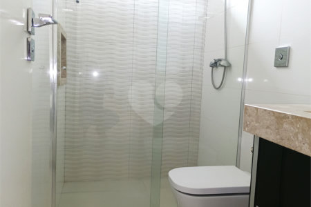Sobrado à venda com 4 quartos, sendo 1 suíte, em Reserva San Gabriel, Ribeirão Preto, SP