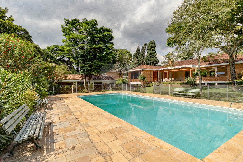 Casa Térrea à venda com 4 quartos, sendo 1 suíte, em Chácara Monte Alegre, São Paulo, SP
