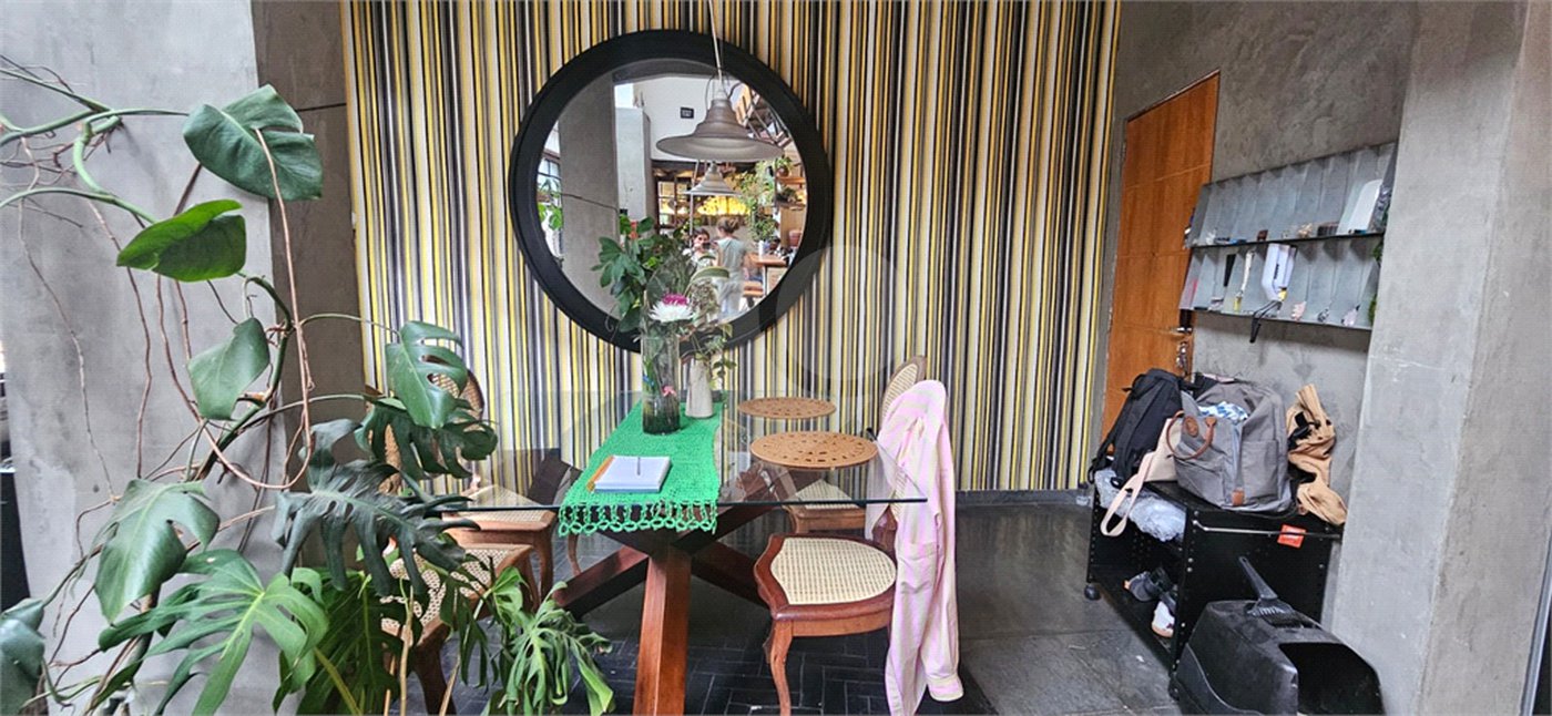 Apartamento à venda com 2 suítes em Santa Cecília, São Paulo, SP
