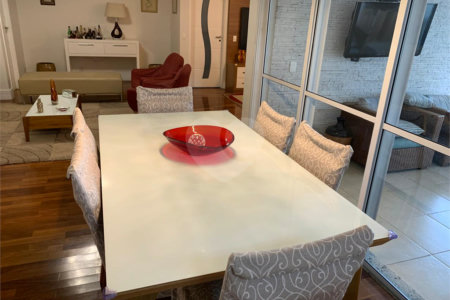 Apartamento à venda na Chácara Santo Antônio, 4 quartos