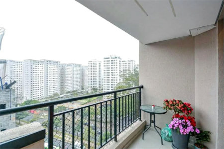 Apartamento à venda com 3 quartos, sendo 1 suíte, em Campo Grande, São Paulo, SP