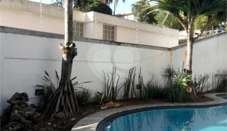 Sobrado à venda com 3 suítes em Tremembé, São Paulo, SP