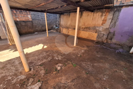Casa à venda com 5 quartos, sendo 1 suíte, em Jardim Tamoio, Araraquara, SP