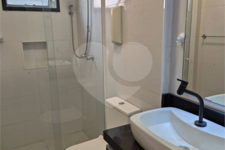 Apartamento à venda com 3 quartos, sendo 1 suíte,  em Cidade São Francisco, São Paulo, SP