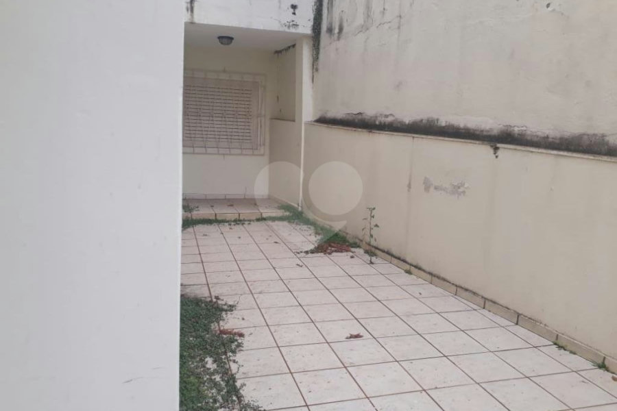 Casa à venda com 4 quartos, sendo 2 suítes, em Santana, São Paulo, SP