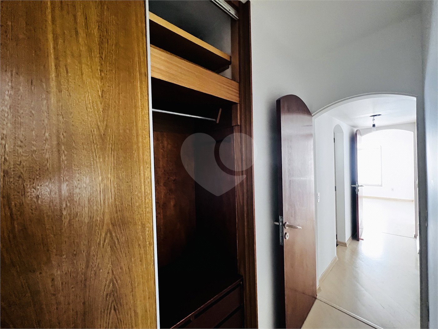 Apartamento à venda com 3 quartos, sendo 1 suíte, em Santa Cecília, São Paulo, SP