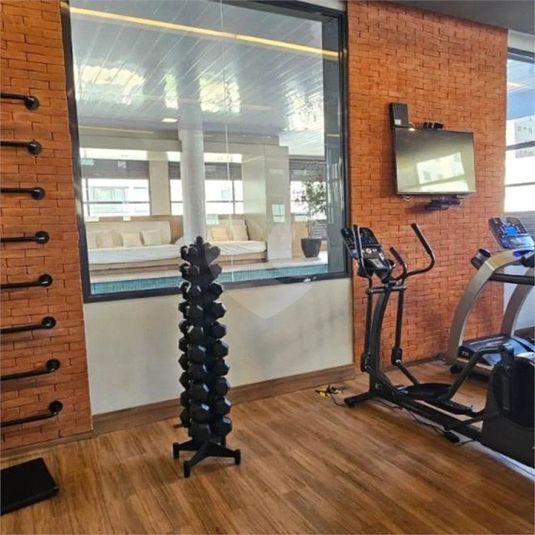 Apartamento no Itaim Bibi de 45m2 com 1 dorm, 1 banheiro, 1vaga. Estuda permuta. Viva a um passo dos melhores shoppings, hospitais, escolas e rodovias principais com 1 dorm, 1 banheiro, 1 vaga. Estuda permuta