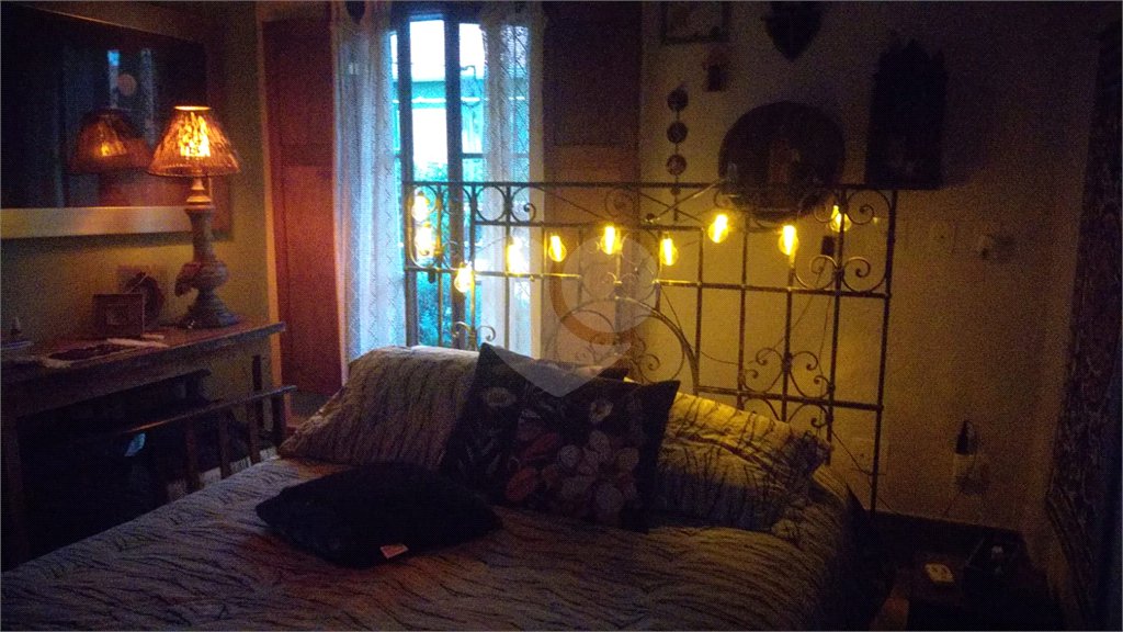Casa à venda com 3 quartos, sendo 2 suítes, em Vila Mariana, São Paulo, SP