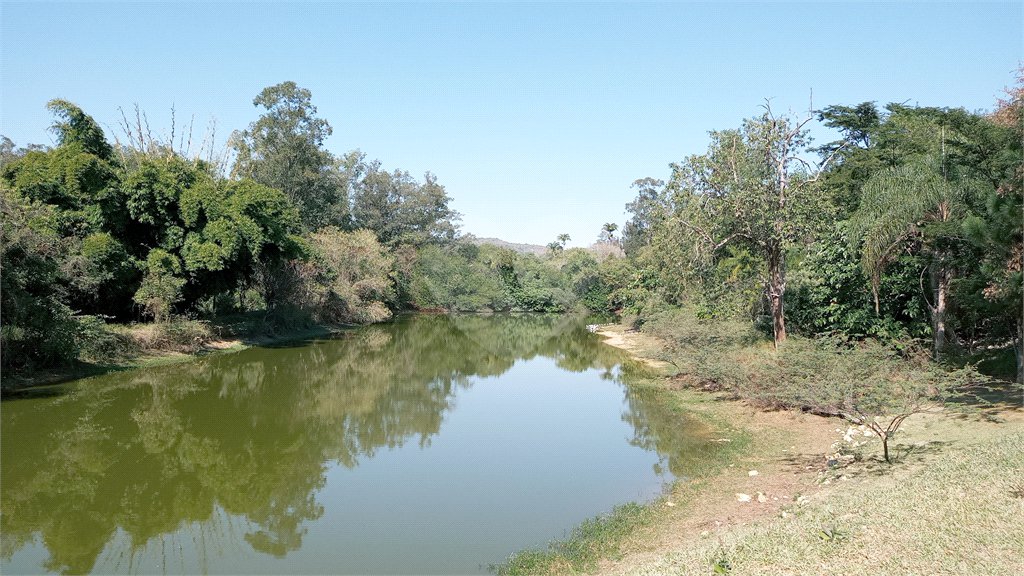 Terreno à venda com 1 suíte em Jardim Portugal, Valinhos, SP