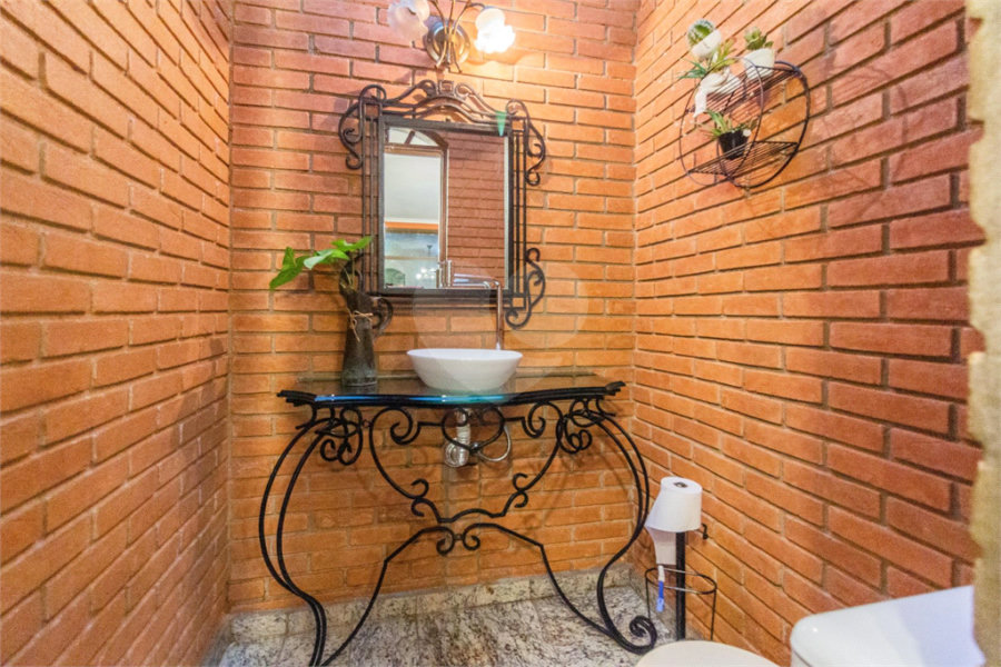 Casa à venda ou para alugar com 5 quartos, sendo 3 suítes, em Imirim, São Paulo, SP