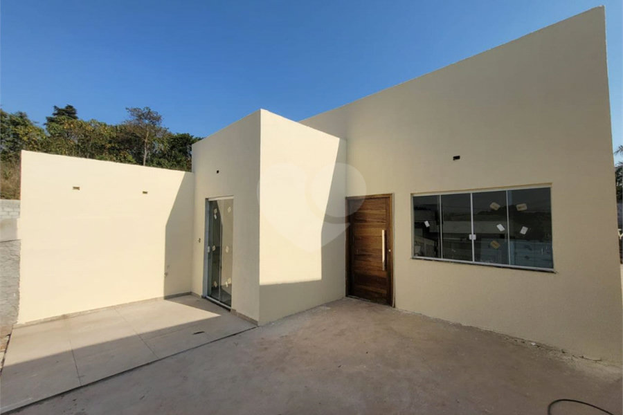 Casa à venda com 3 quartos, sendo 1 suíte, no condomínio Mirante da Mantiqueira I, Mairiporã - SP
