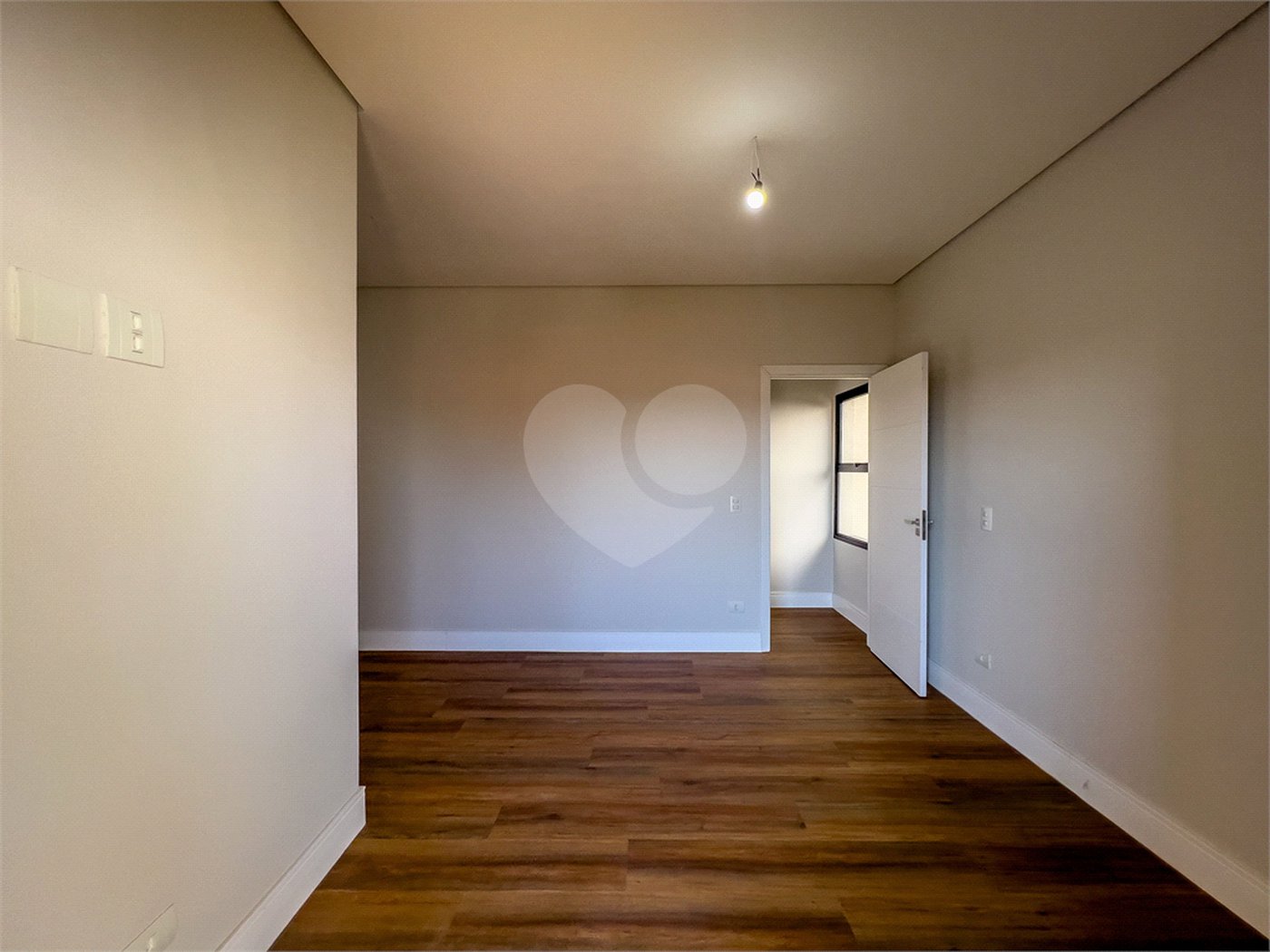 Casa à venda com 3 suítes em Jardim Paulista, Atibaia, SP