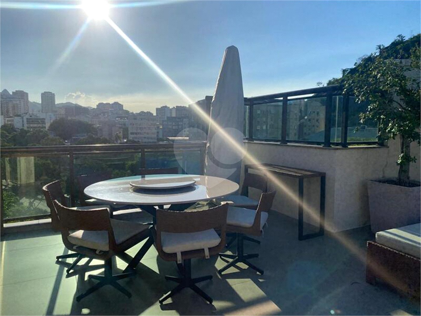 Cobertura à venda com 3 quartos, sendo 2 suítes, em Tijuca, Rio de Janeiro, RJ