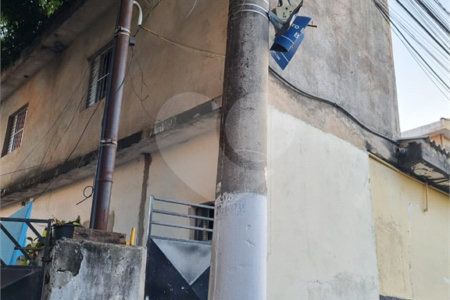 Sobrado à venda com 3 quartos em Vila Basileia, São Paulo, SP