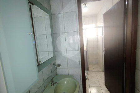 Casa à venda com 3 quartos, sendo 1 suíte, em Vila Vianelo, Jundiaí, SP