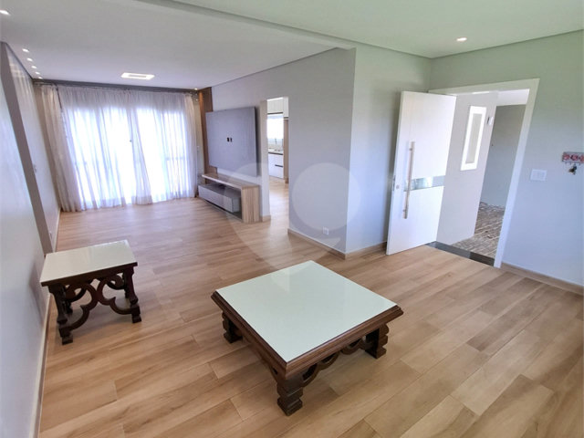Casa Térrea à venda com 3 suítes em Interlagos, São Paulo, SP
