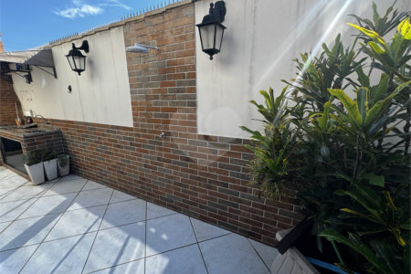 Casa à venda com 3 quartos, sendo 1 suíte, no condomínio Village da Posse, Rio de Janeiro - RJ