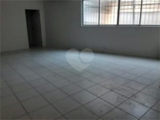 Prédio à venda em Santa Teresinha, São Paulo, SP