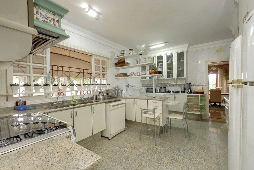 Casa à venda com 5 suítes em Jardim Marajoara, São Paulo, SP