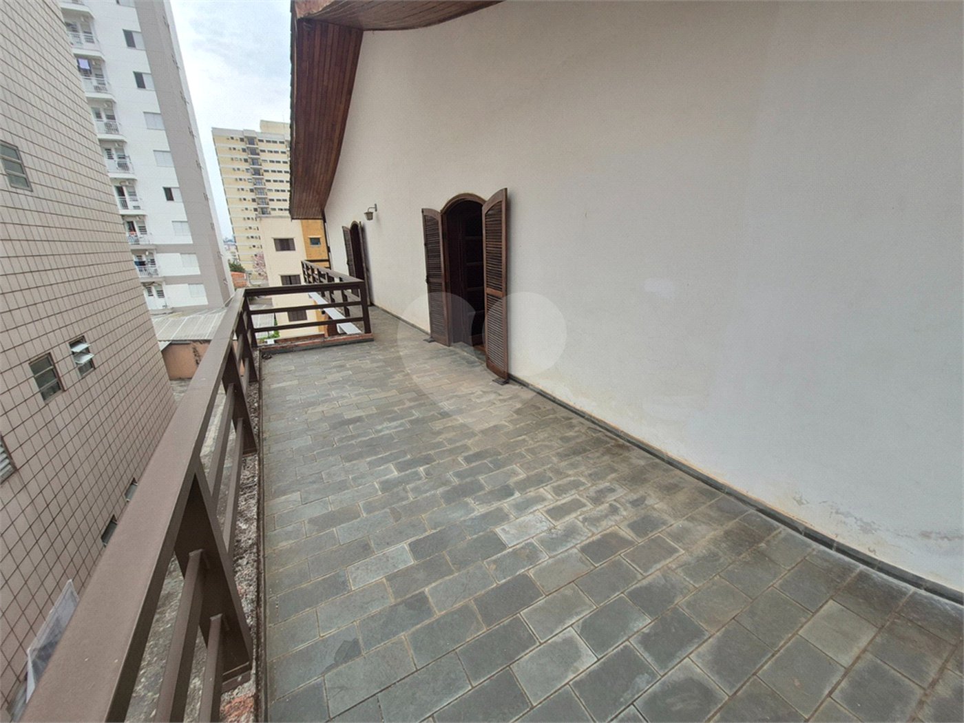 Casa à venda com 3 suítes em Vila Jardini, Sorocaba, SP