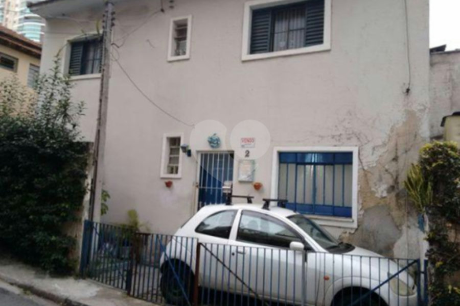 Sobrado à venda com 2 quartos em Santana, São Paulo, SP