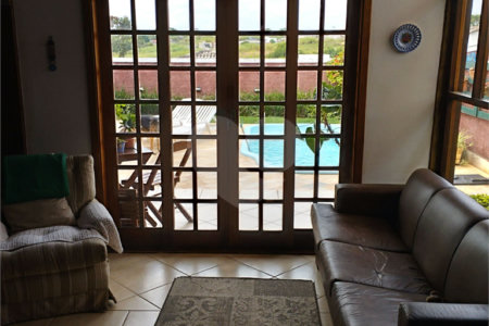 Casa à venda com 3 quartos, sendo 1 suíte, no condomínio Terras de São Francisco, Vinhedo - SP