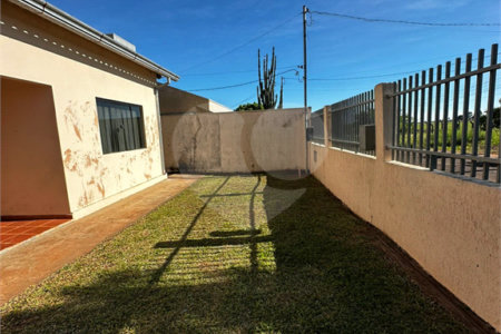 Casa à venda com 2 quartos, sendo 1 suíte,  em Jardim Aeroporto, Ponta Porã, MS