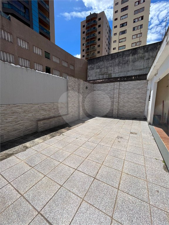 Sobrado à venda com 3 quartos, sendo 1 suíte, em Vila Paulicéia, São Paulo, SP