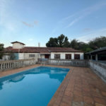 Casa Térrea à venda com 9 quartos, sendo 2 suítes, no condomínio Seranila, Monte Mor - SP
