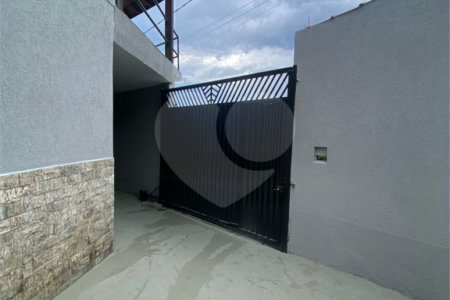 Casa à venda com 3 quartos, sendo 1 suíte,  em Jardim Soberano, Salto, SP