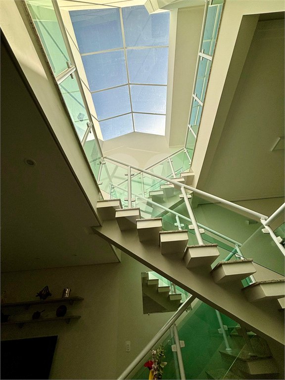 Casa à venda ou para alugar com 6 quartos, sendo 1 suíte, em Residencial/Comercial, Guarulhos, SP