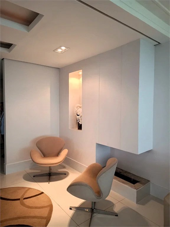 Casa Térrea à venda com 4 quartos, sendo 3 suítes, em Jardim Morumbi, São Paulo, SP