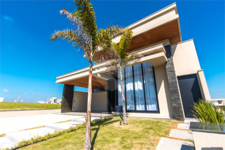 Casa à venda com 3 suítes no condomínio Residencial Dona Maria Candida, Indaiatuba - SP