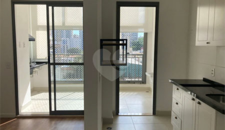 Apartamento à venda com 2 quartos, sendo 1 suíte,  em Chácara Santo Antônio, São Paulo, SP